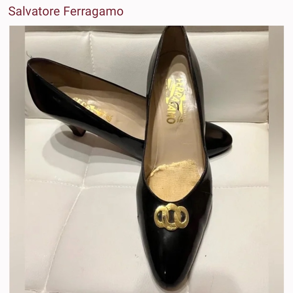 FERRAGAMO vintage patent black pumps low heel size 9.5 Ref 2461 167